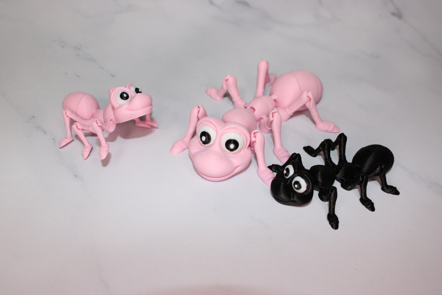Ant 3d printed articulated figurine - Wonderland 3D Printing