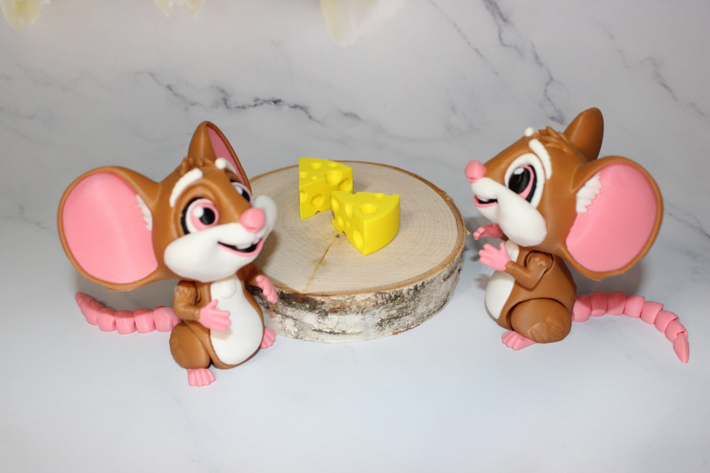 Mouse with Cheese 3D Printed Articulated Figurine - Wonderland 3D Printing