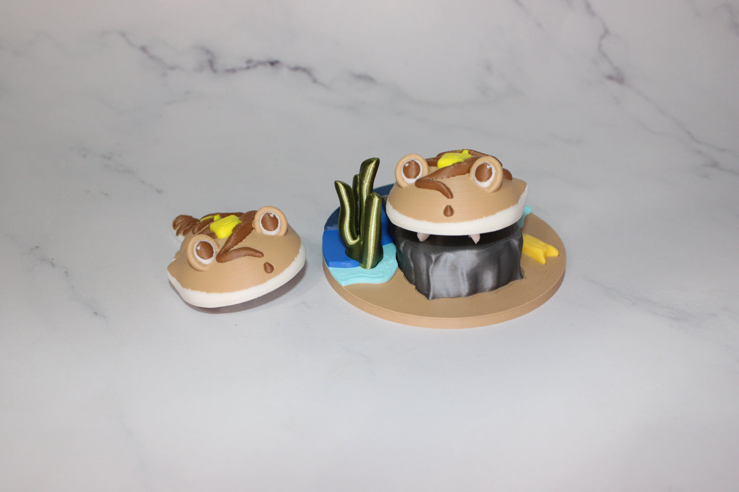Pancake or Horseshoe Crab with Stand 3D Printed Articulated Flexi Figurine - Wonderland 3D Printing