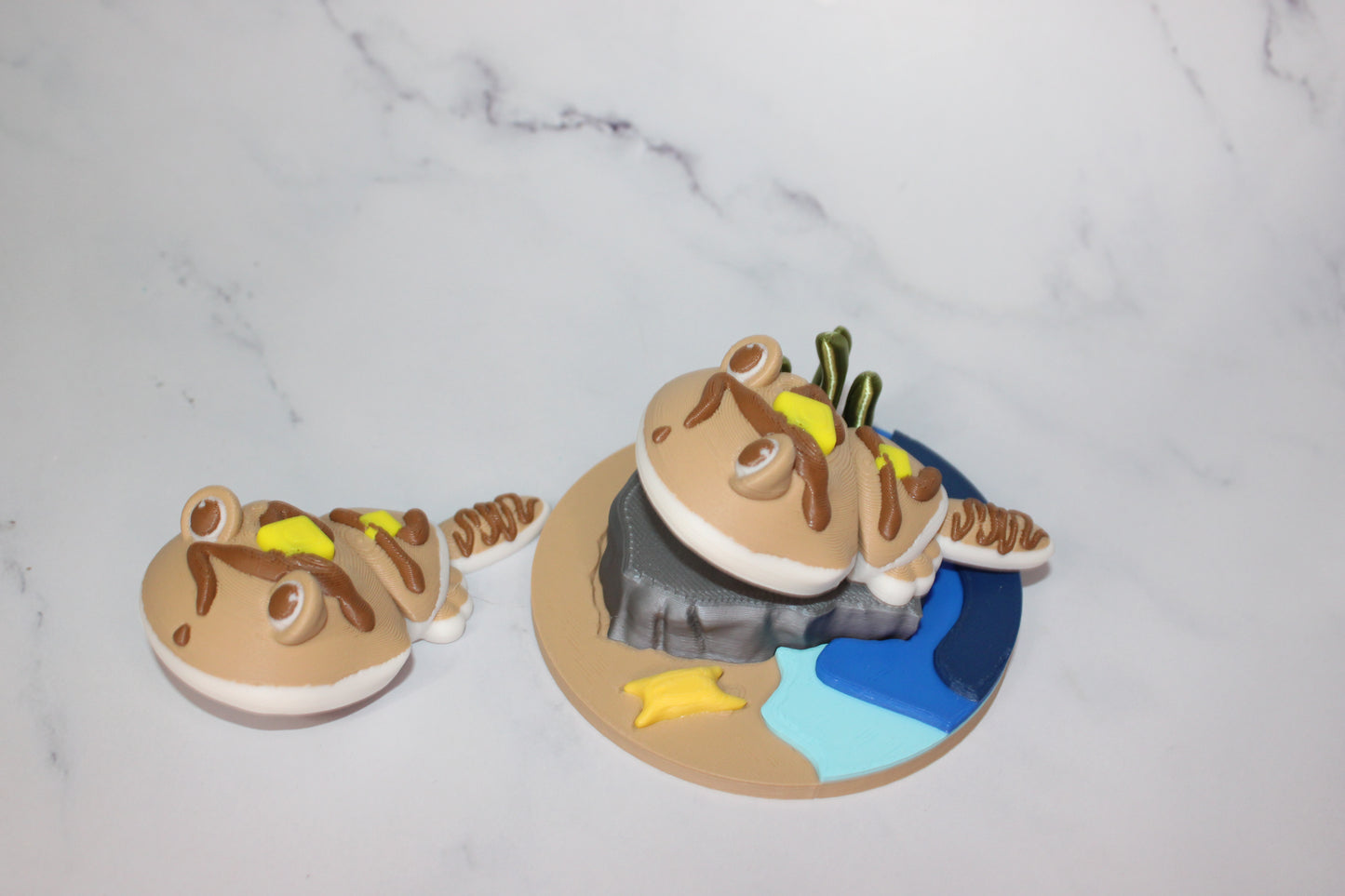 Pancake or Horseshoe Crab with Stand 3D Printed Articulated Flexi Figurine - Wonderland 3D Printing