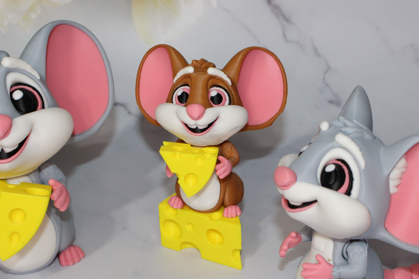 Mouse with Cheese 3D Printed Articulated Figurine - Wonderland 3D Printing