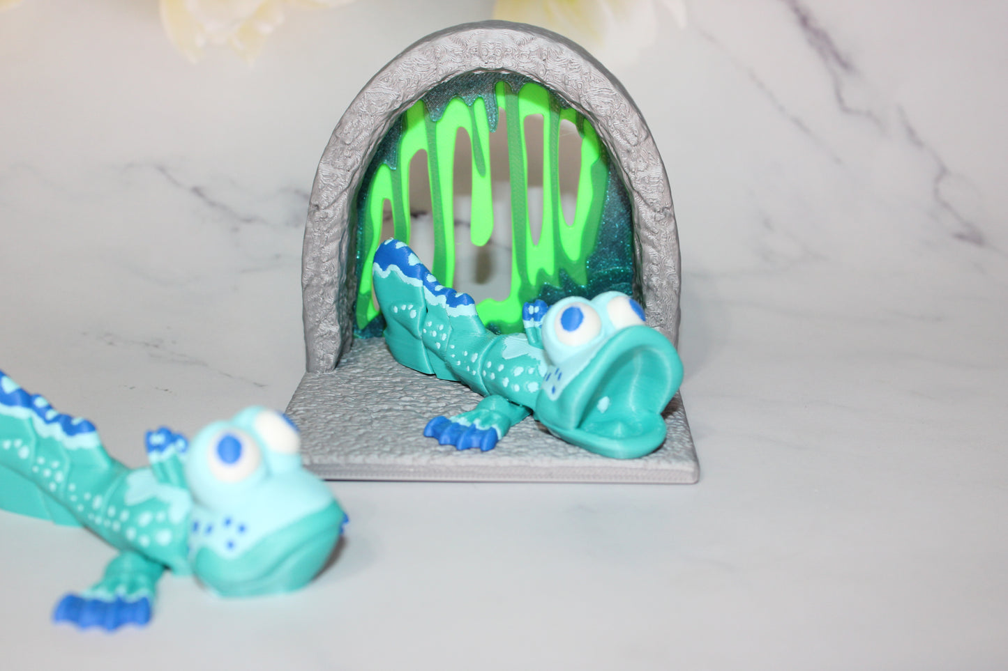 Mud Skipper with Slime Cave 3D Printed Flexi Fidget Articulated Figurine - Wonderland 3D Printing