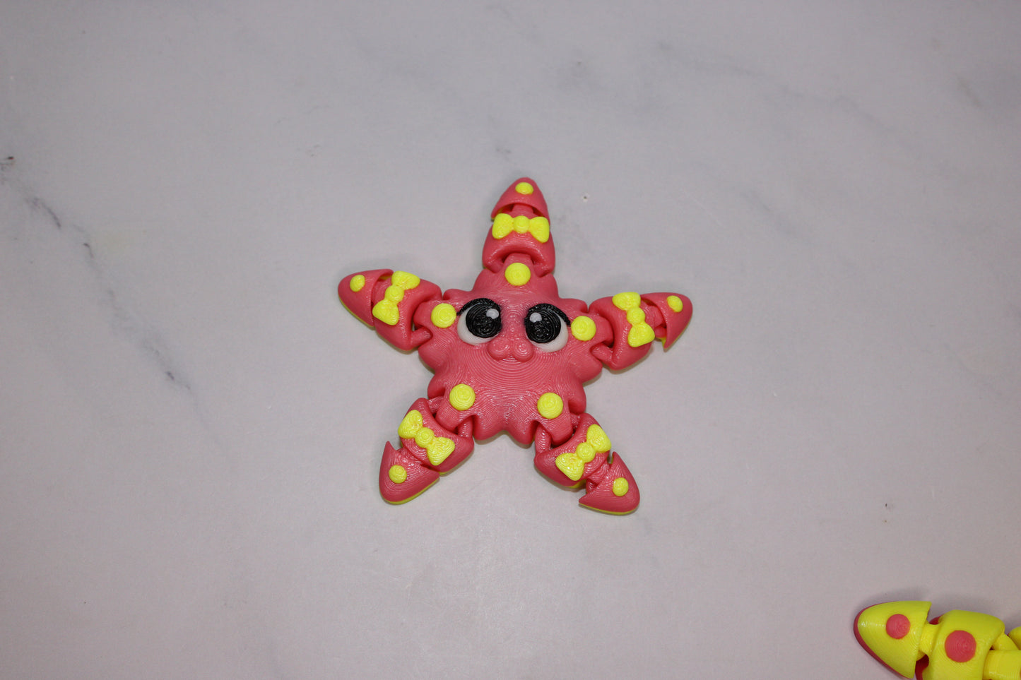 Flexi Starfish and Sand Playset 3D Printed Articulated Flexi Fidget - Wonderland 3D Printing