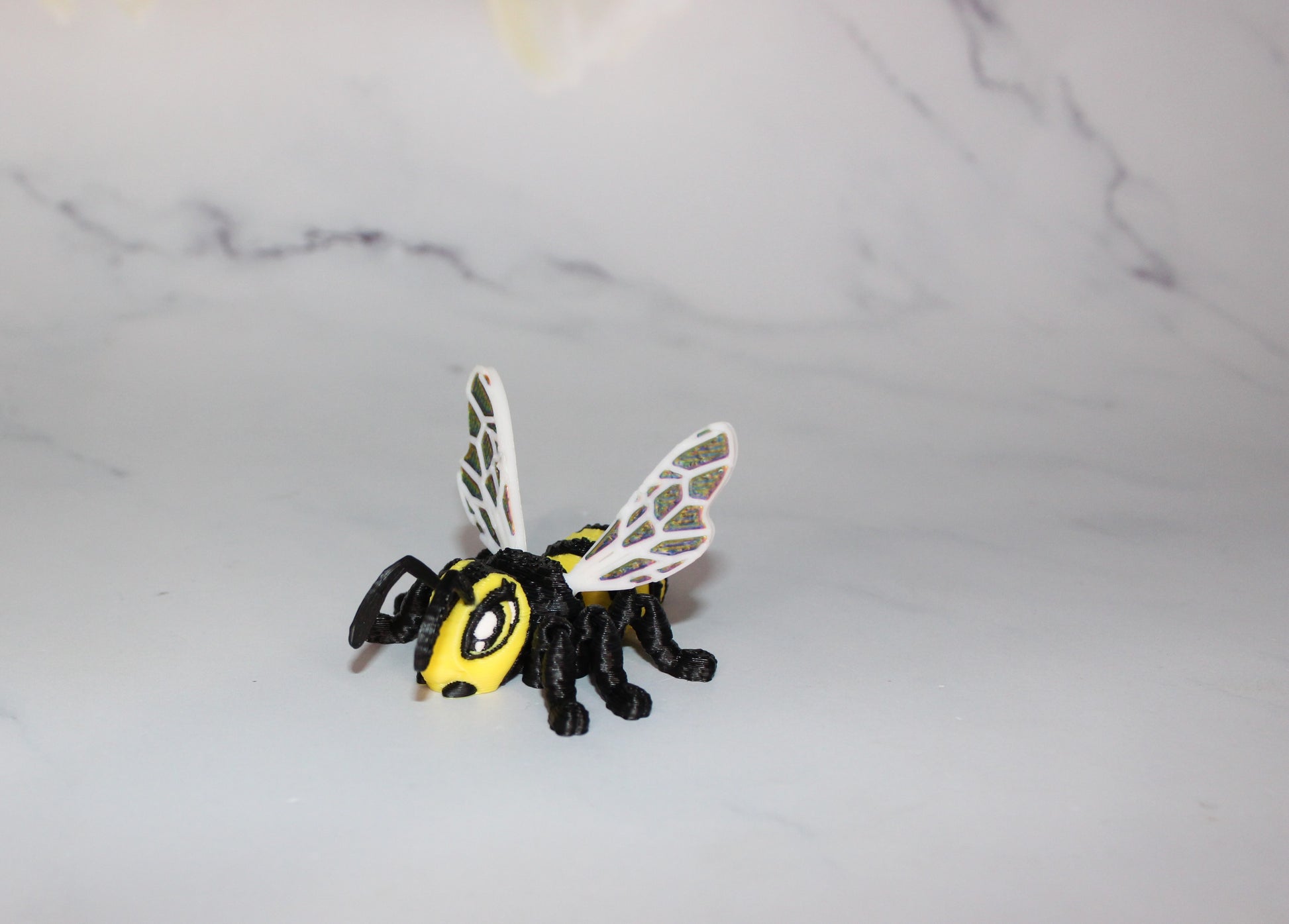 Bee with Hive Options 3D Printed Articulated Flexi Fidget Figurine - Wonderland 3D Printing