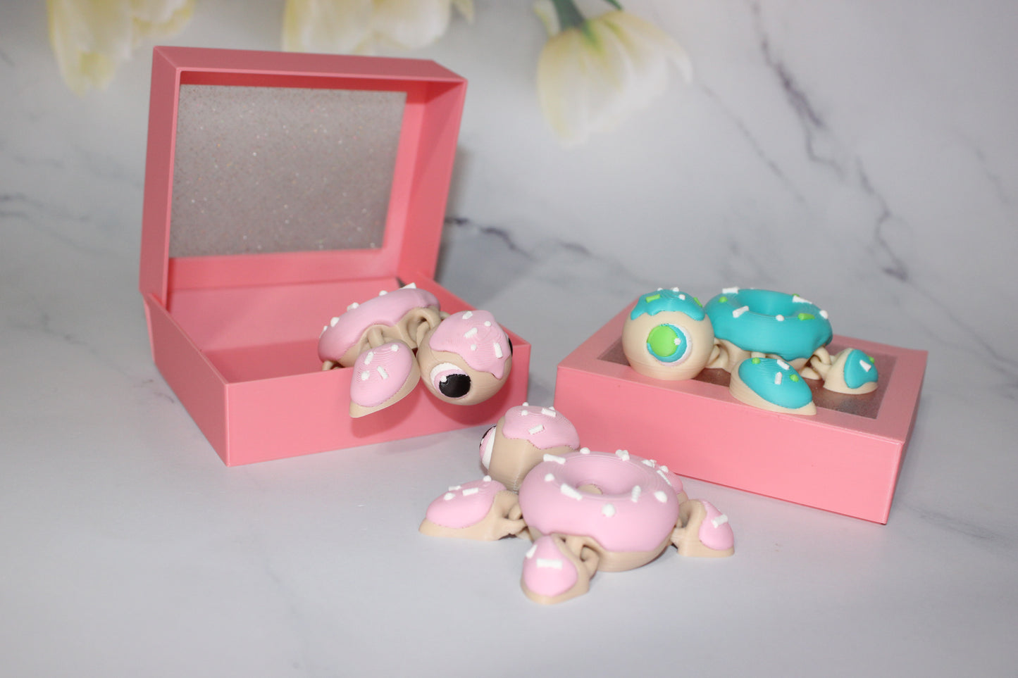 Donut Turtle in Donut Box Articulated 3d Printed Figurine