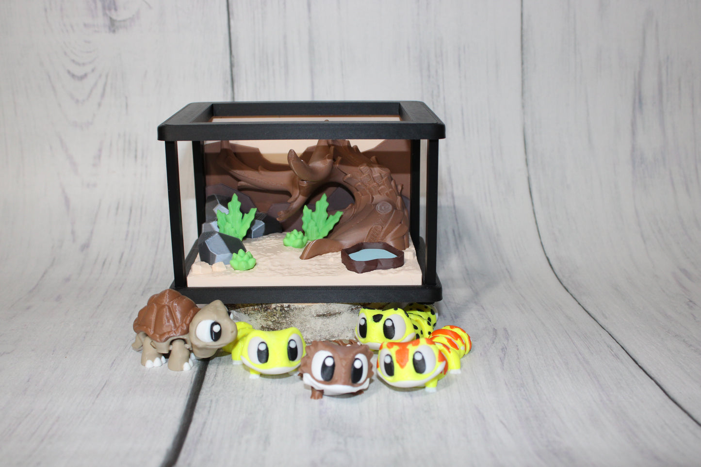 Reptile Enclosure Set Includes 1 Bearded Dragon, 1 Tortoise and 3 Geckos-3D Printed Flexi Fidget Toy - Great Gift Idea. - Wonderland 3D Printing