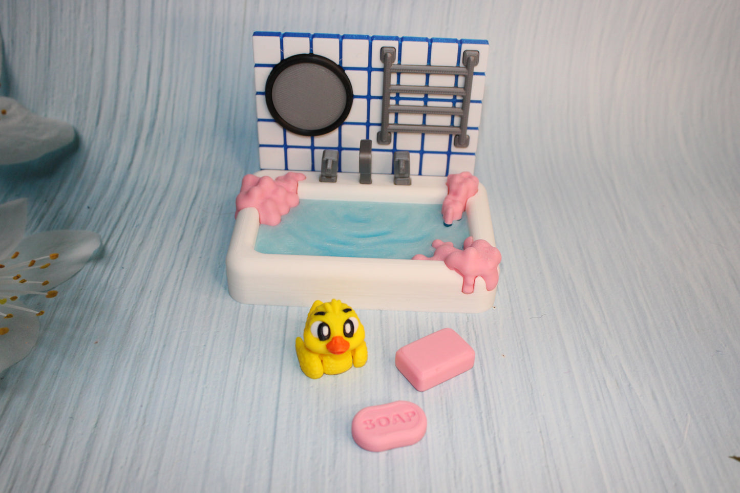 3D Printed Ducky Bathtub Toy, Cute Mini Duck Bath Scene, Desk Decor, Gift for Kids & Adults, Kawaii Bathroom Decor, Collectible Figurine - Wonderland 3D Printing