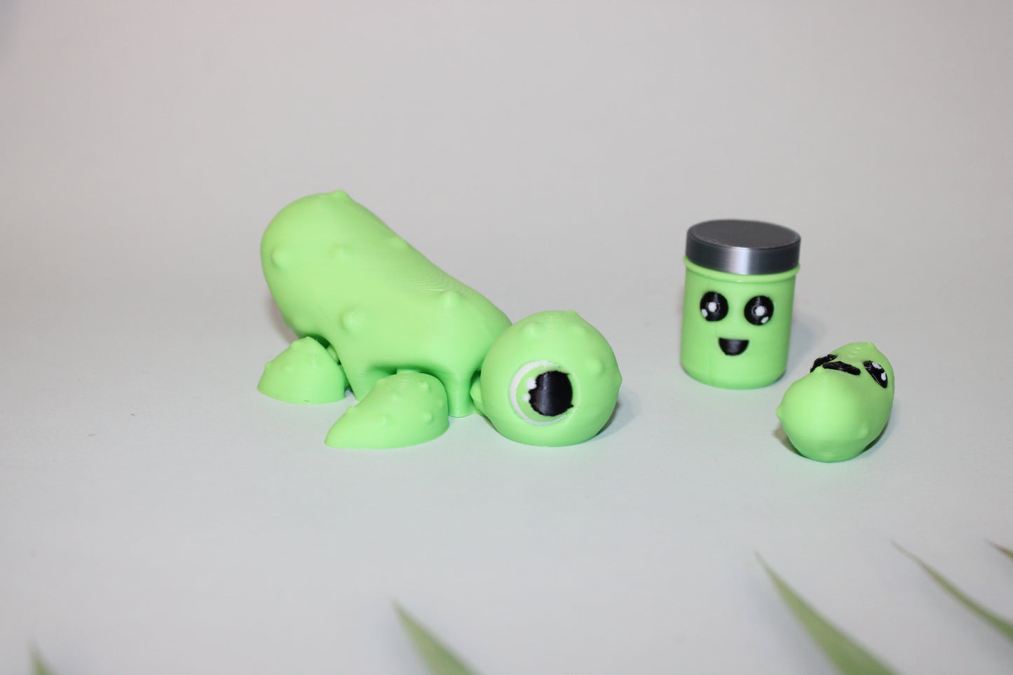 Pickle Turtle 3 inches Long Articulated 3d Printed Figurine - Wonderland 3D Printing