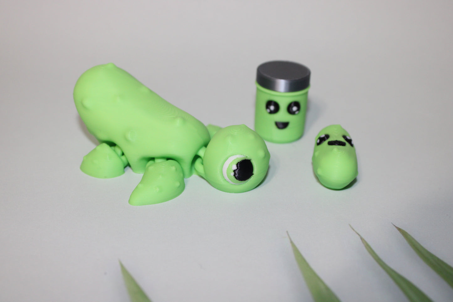 Pickle Turtle 3 inches Long Articulated 3d Printed Figurine - Wonderland 3D Printing