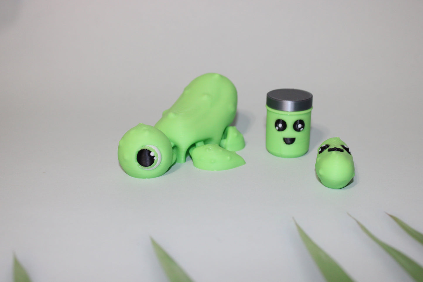 Pickle Turtle 3 inches Long Articulated 3d Printed Figurine - Wonderland 3D Printing