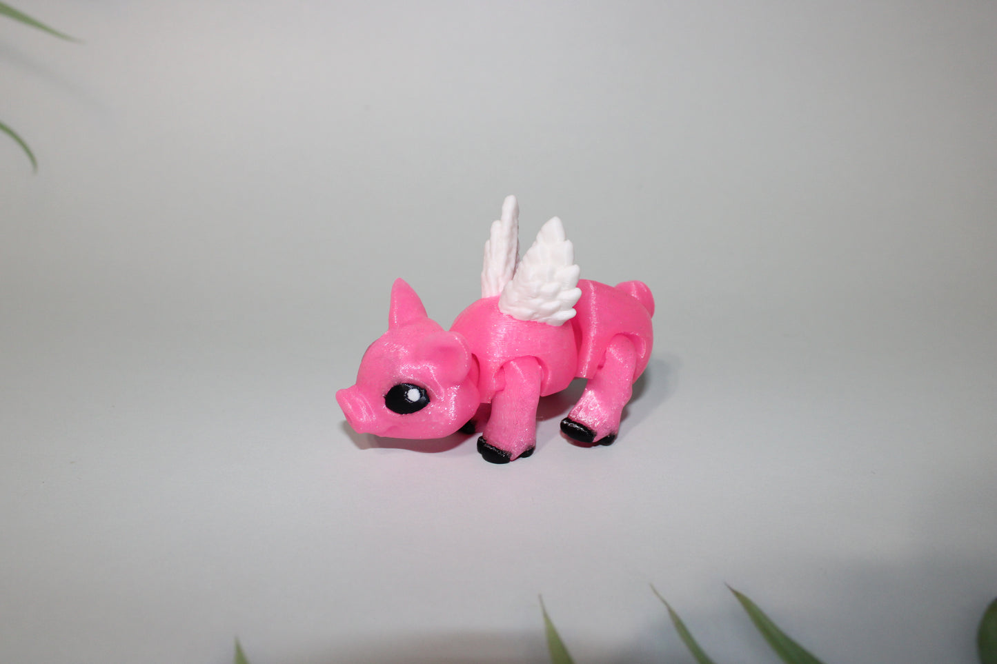 3 Pigs-1 Regular,1 Flying, and 1 Muddy: 3.75 inches Long-Full Color 3D Printed Articulated Fidget Toy - Wonderland 3D Printing