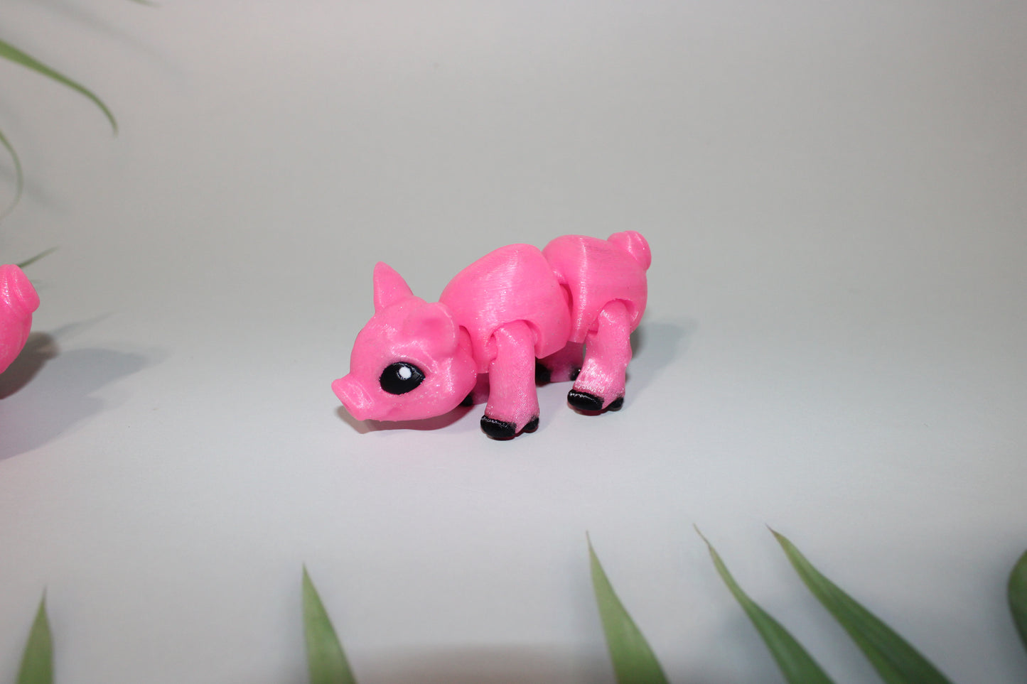3 Pigs-1 Regular,1 Flying, and 1 Muddy: 3.75 inches Long-Full Color 3D Printed Articulated Fidget Toy - Wonderland 3D Printing