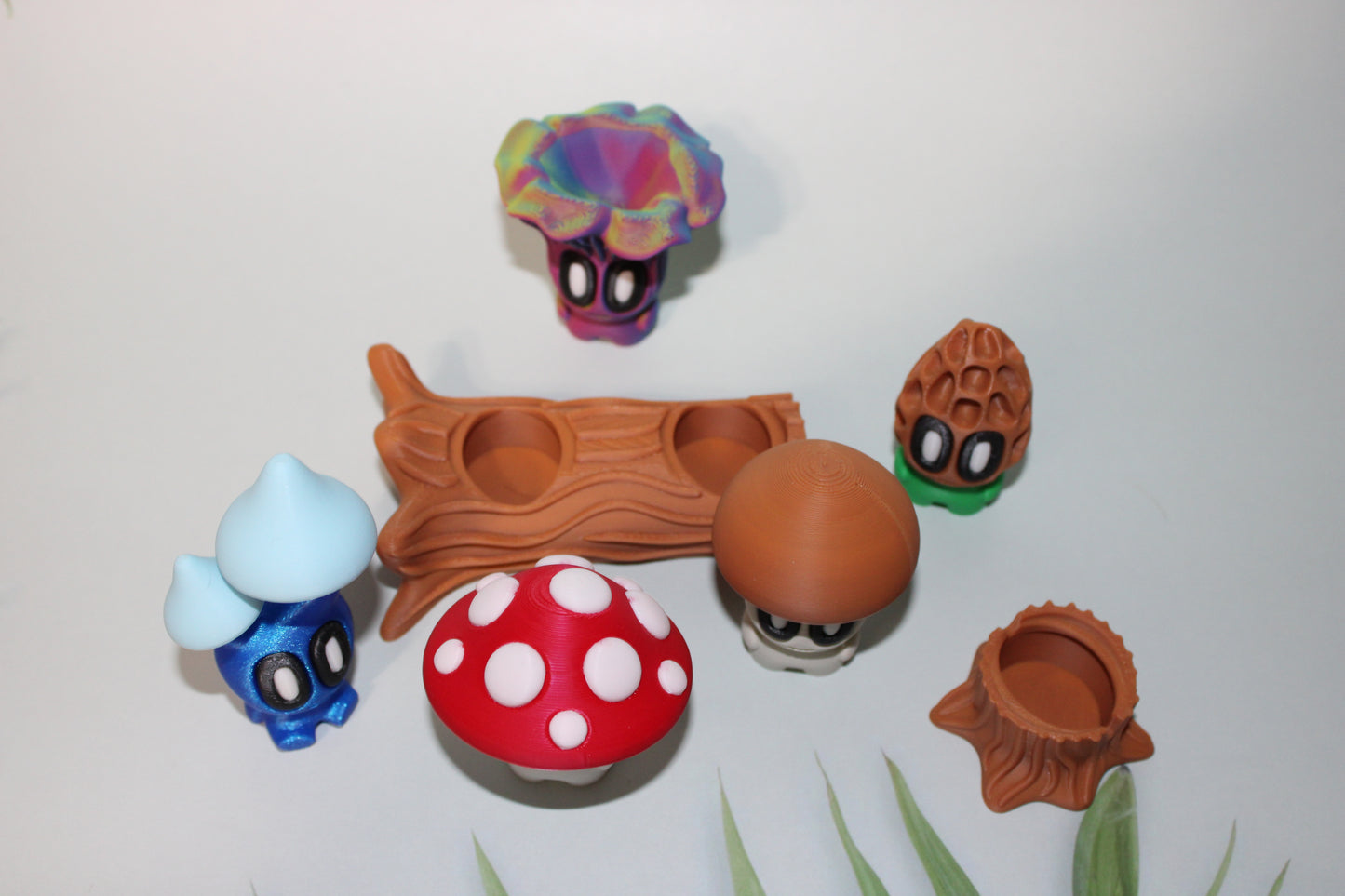 Mushroom Blob-3D Printed Figurine Set with Tree Log and Stump - Wonderland 3D Printing