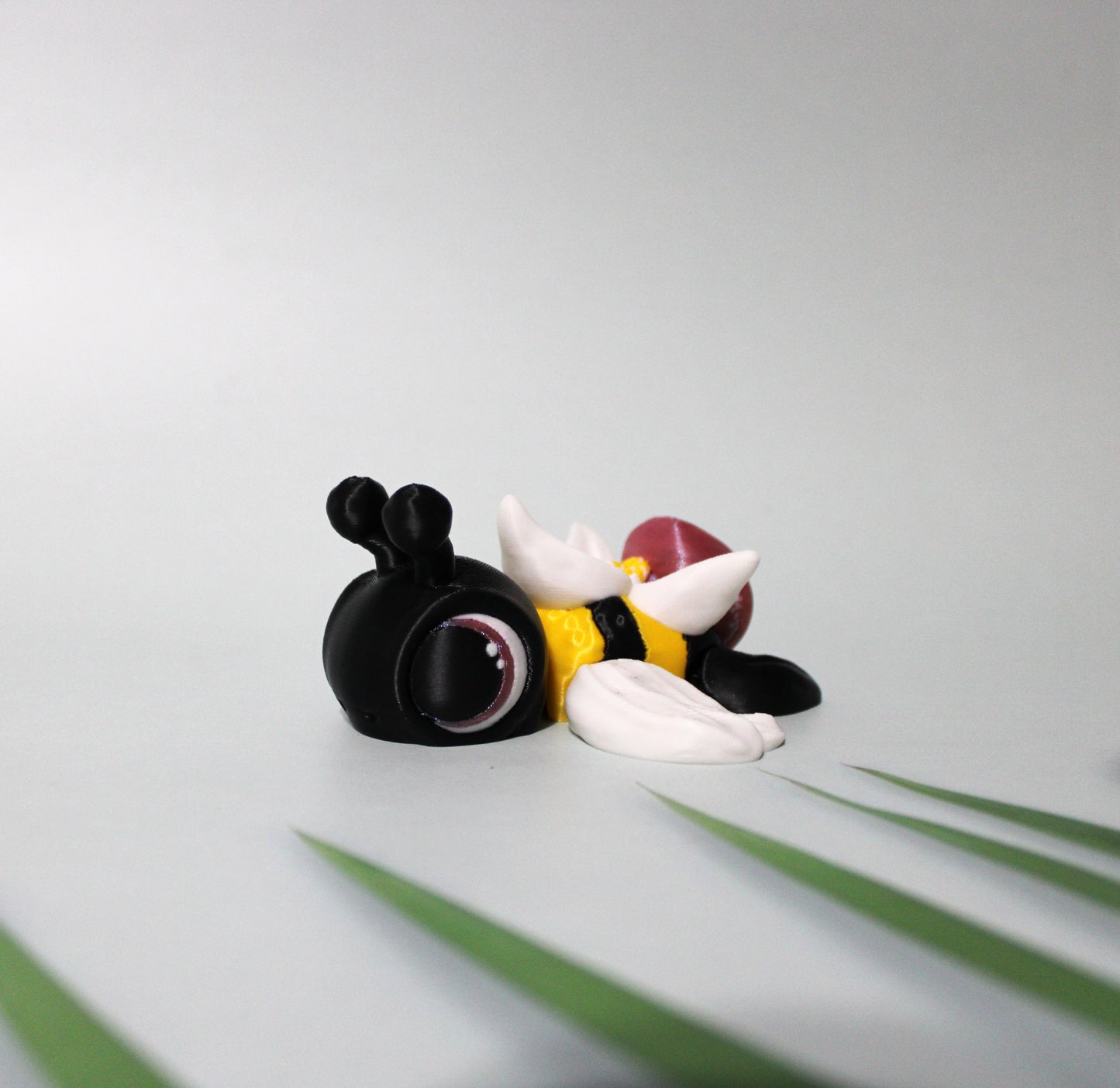Lady Slipper Bee Turtle Minnesota State Flower- 3.5 in-Full Color 3D Printed Articulated Fidget Toy - Wonderland 3D Printing