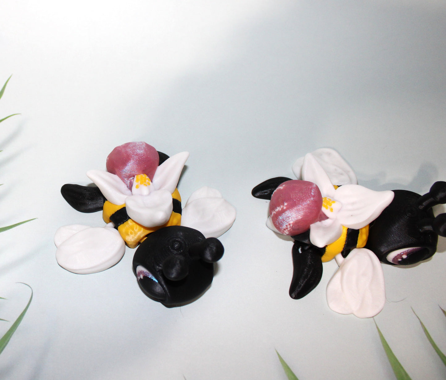 Lady Slipper Bee Turtle Minnesota State Flower- 3.5 in-Full Color 3D Printed Articulated Fidget Toy - Wonderland 3D Printing