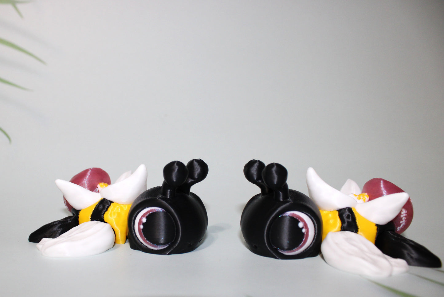 Lady Slipper Bee Turtle Minnesota State Flower- 3.5 in-Full Color 3D Printed Articulated Fidget Toy - Wonderland 3D Printing