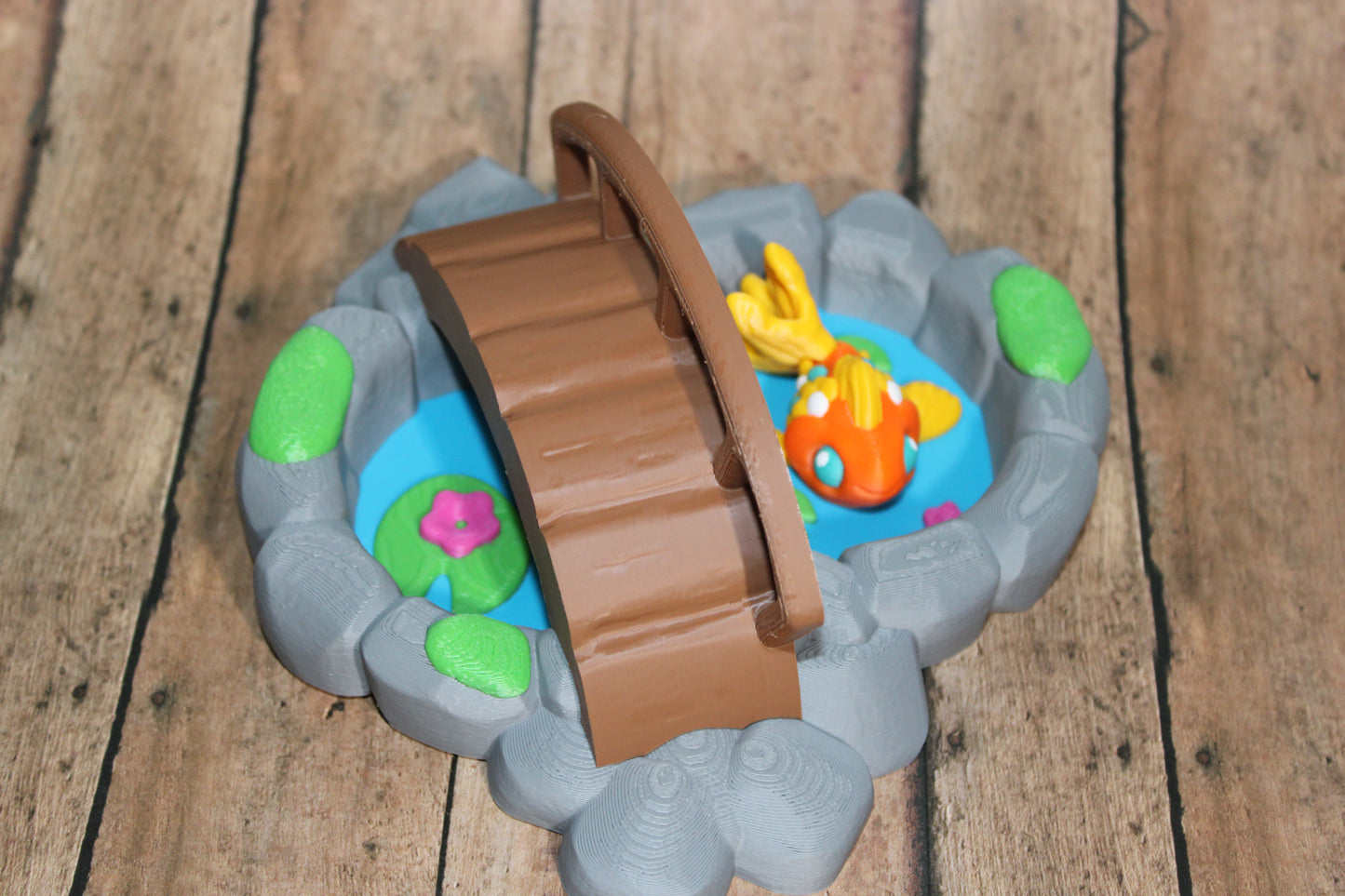 Koi Pond with Fish Articulated Flexi Fidget Full Color 3D Printed Toy - Wonderland 3D Printing