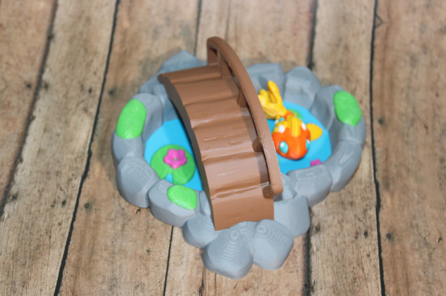Koi Pond with Fish Articulated Flexi Fidget Full Color 3D Printed Toy - Wonderland 3D Printing