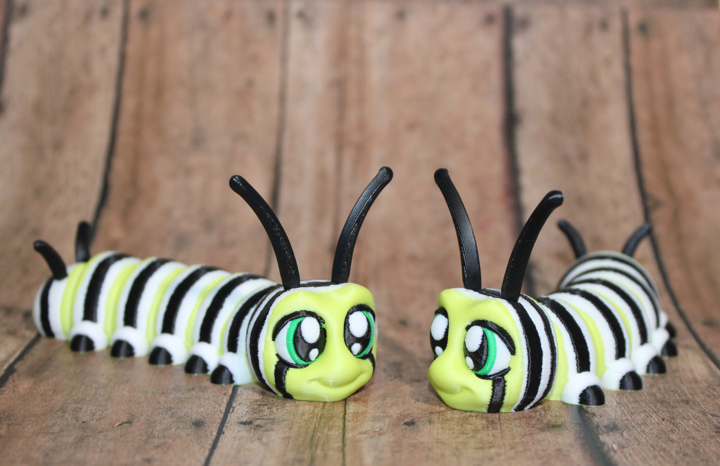 Monarch Caterpillar-4.25 inches Long- 3D Printed Articulated Flexi Fidget Figurine - Wonderland 3D Printing