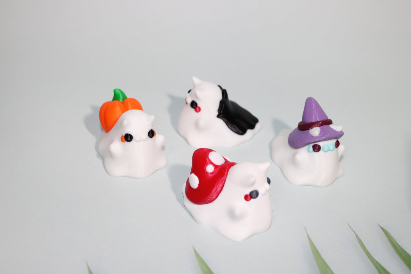 Ghostly Snail with Grass Box Container Options:3D Printed Fidget Toy - Wonderland 3D Printing
