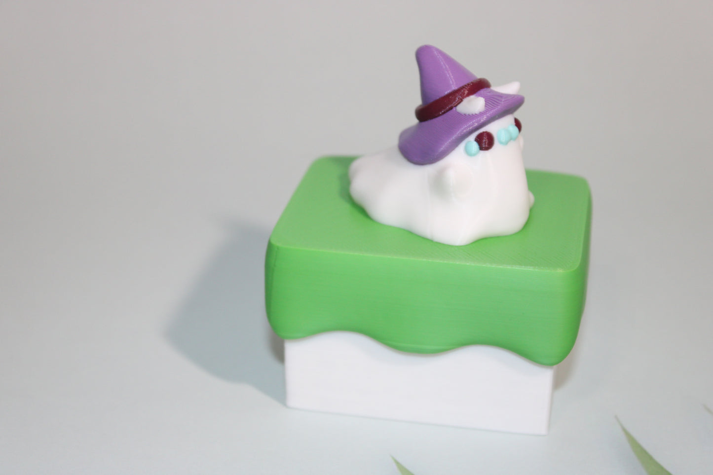 Ghostly Snail with Grass Box Container Options:3D Printed Fidget Toy - Wonderland 3D Printing