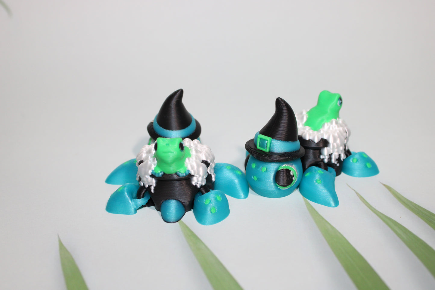 Witch Turtle 2.5 inches or Stitches Turtle- Full Color 3D Printed Articulated Fidget Toy - Wonderland 3D Printing