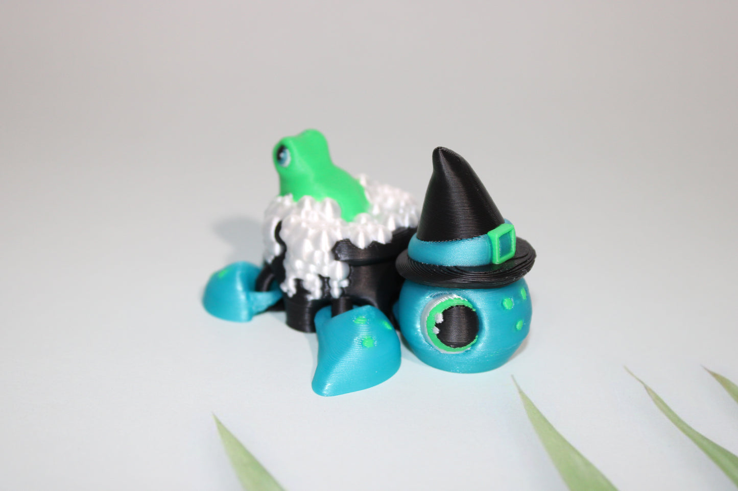 Witch Turtle 2.5 inches or Stitches Turtle- Full Color 3D Printed Articulated Fidget Toy - Wonderland 3D Printing