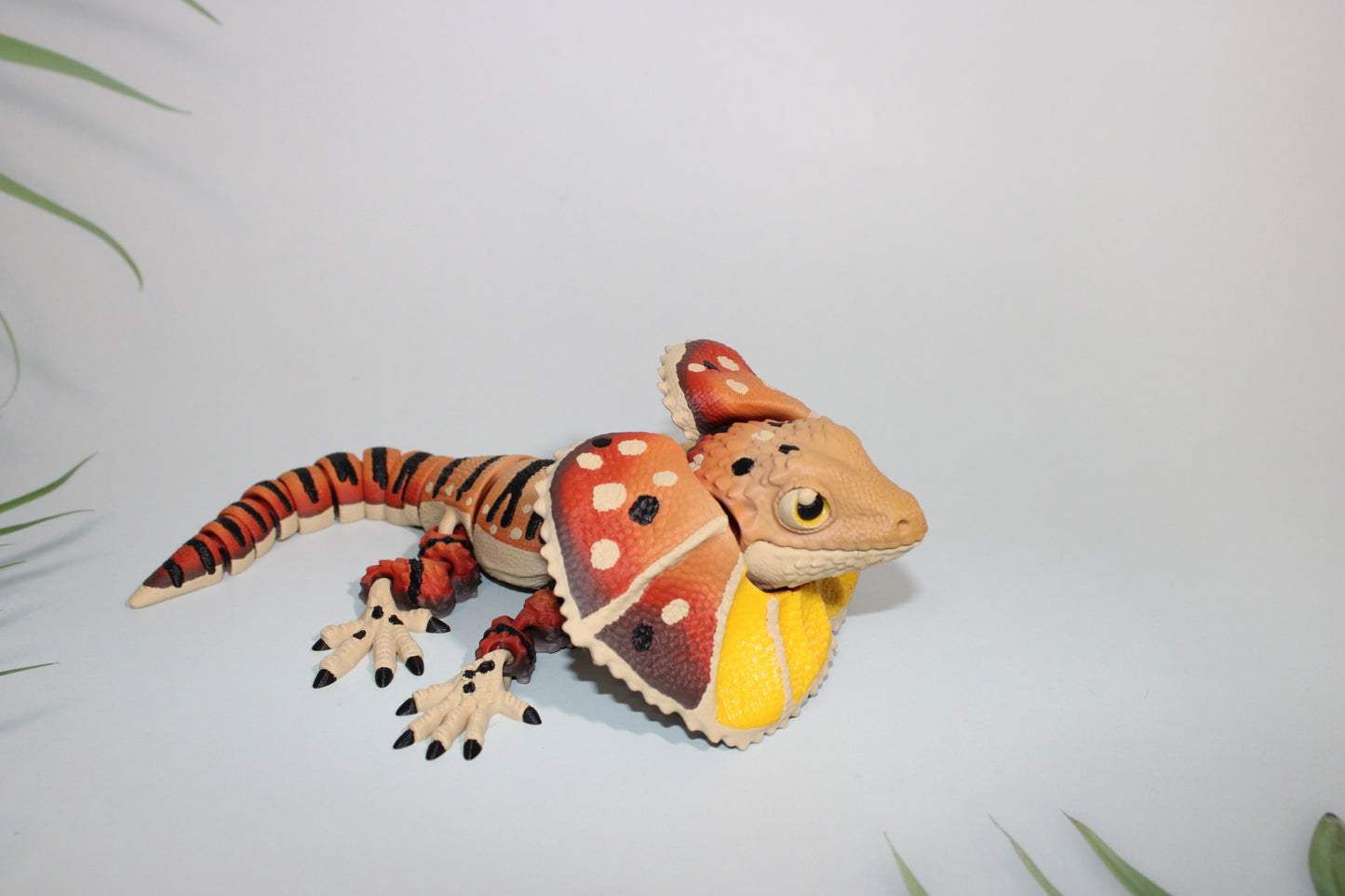 Flexi Frilled-Neck Lizard 3D Printed Articulated Flexi Fidget Figurine - Wonderland 3D Printing