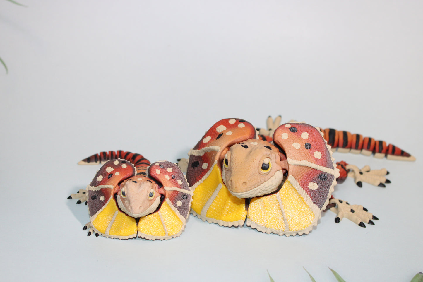 Flexi Frilled-Neck Lizard 3D Printed Articulated Flexi Fidget Figurine - Wonderland 3D Printing