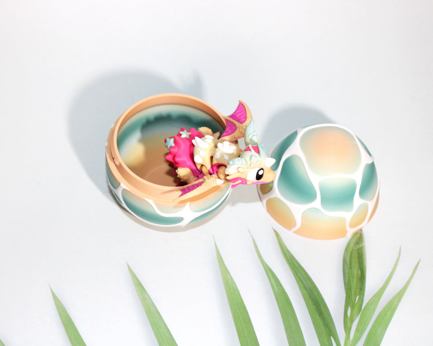 Sea Shell Dragon with Egg: 4 inches Long 3D Printed Articulated Flexi Fidget - Wonderland 3D Printing