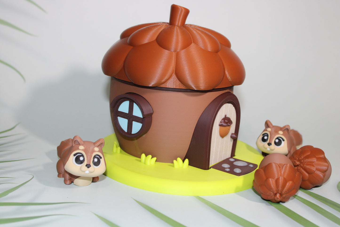Flexi Squirrels (2) with Acorn House Showcase Container and 2 Acorn Clickers-3D Printed Articulated Flexi Figurine - Wonderland 3D Printing