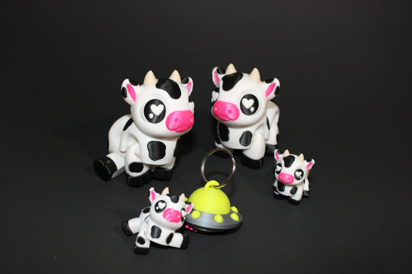 Little Moo with UFO Keychain Options - 3D Printed Articulated Fidget Toy