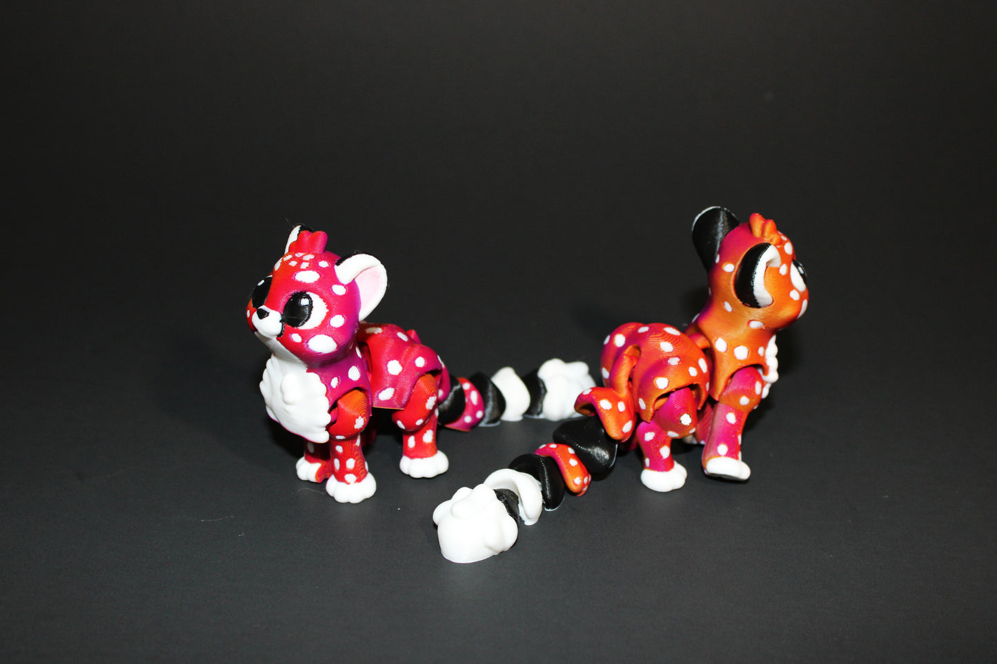 2 Cheetahs with Acacia Tree-Articulated Flexi Fidget Full Color 3D Printed Toy-3 inches tall - Wonderland 3D Printing