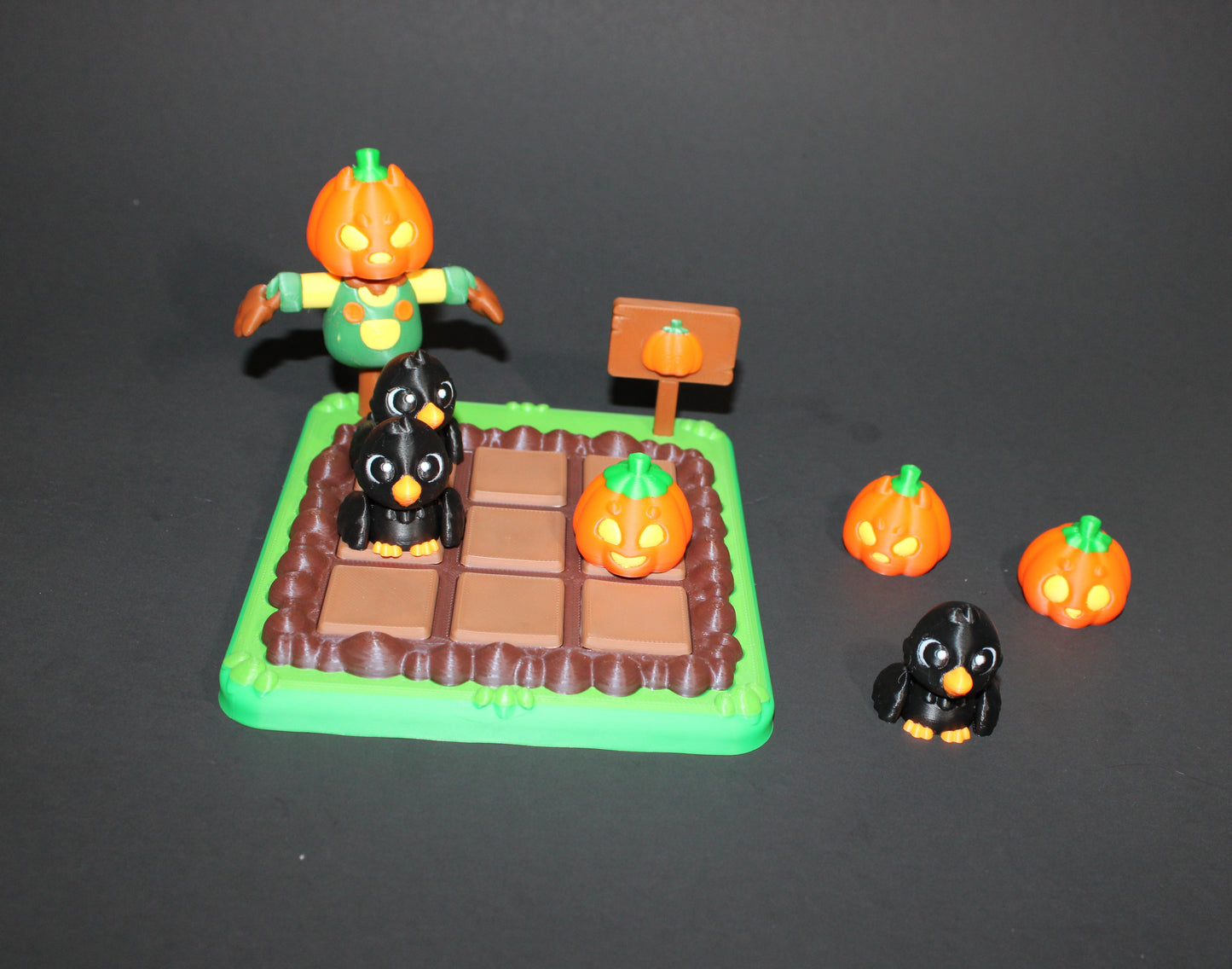 Flexi Crow and Tic Tac Toe Pumpkin Patch with Pumpkin Clickers Options-3D Printed Articulated Flexi Figurine - Wonderland 3D Printing