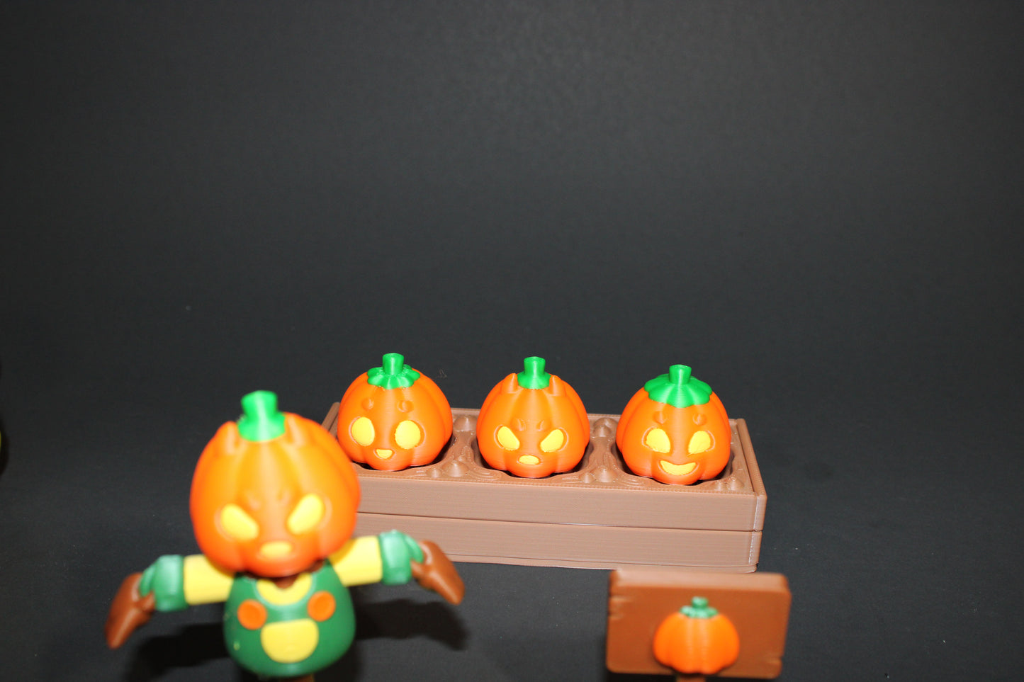 Flexi Crow and Tic Tac Toe Pumpkin Patch with Pumpkin Clickers Options-3D Printed Articulated Flexi Figurine - Wonderland 3D Printing