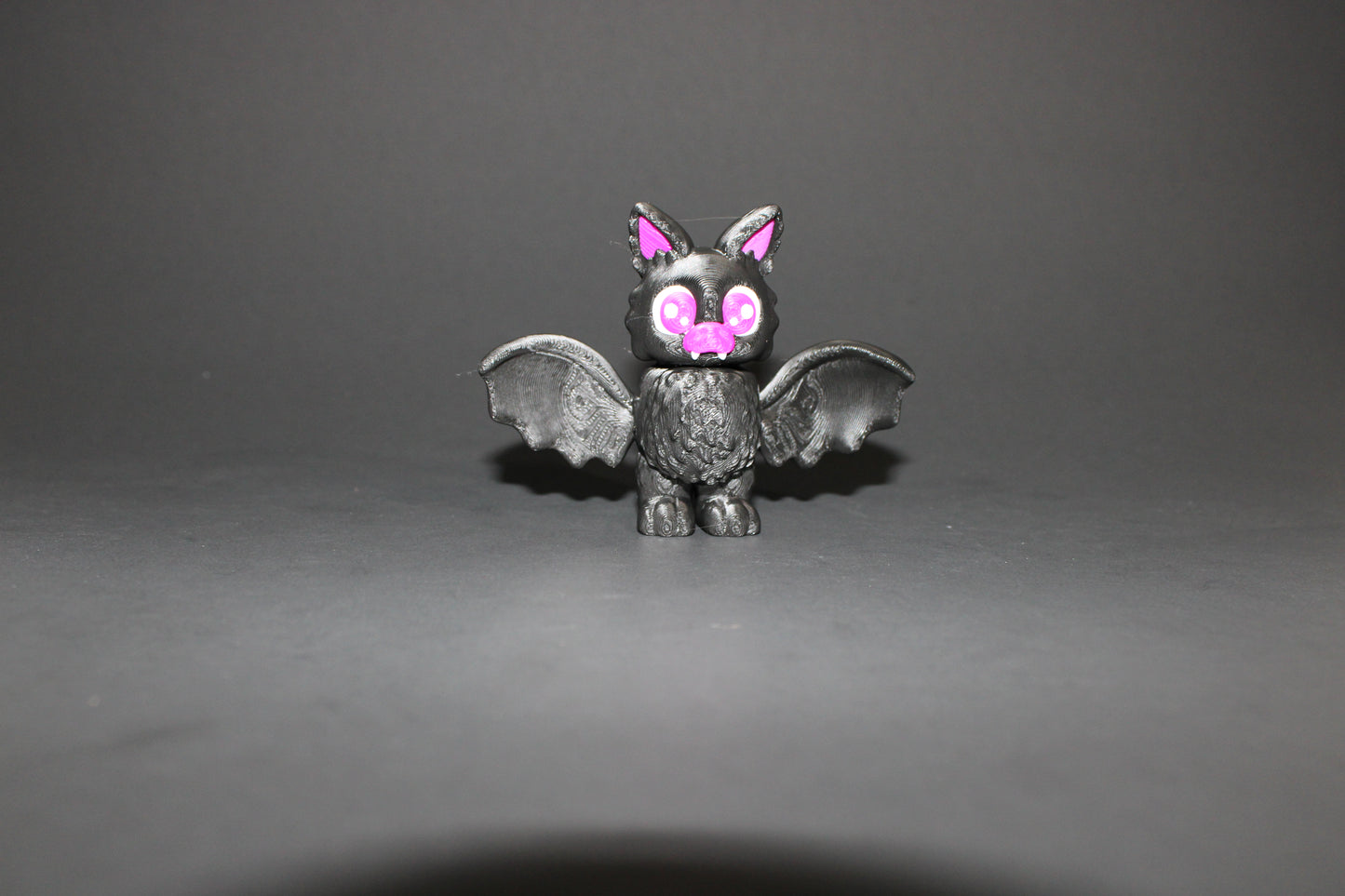 Floofy Kawaii Bat 3 inches tall- 3D Printed Articulated Flexi Fidget toy - Wonderland 3D Printing
