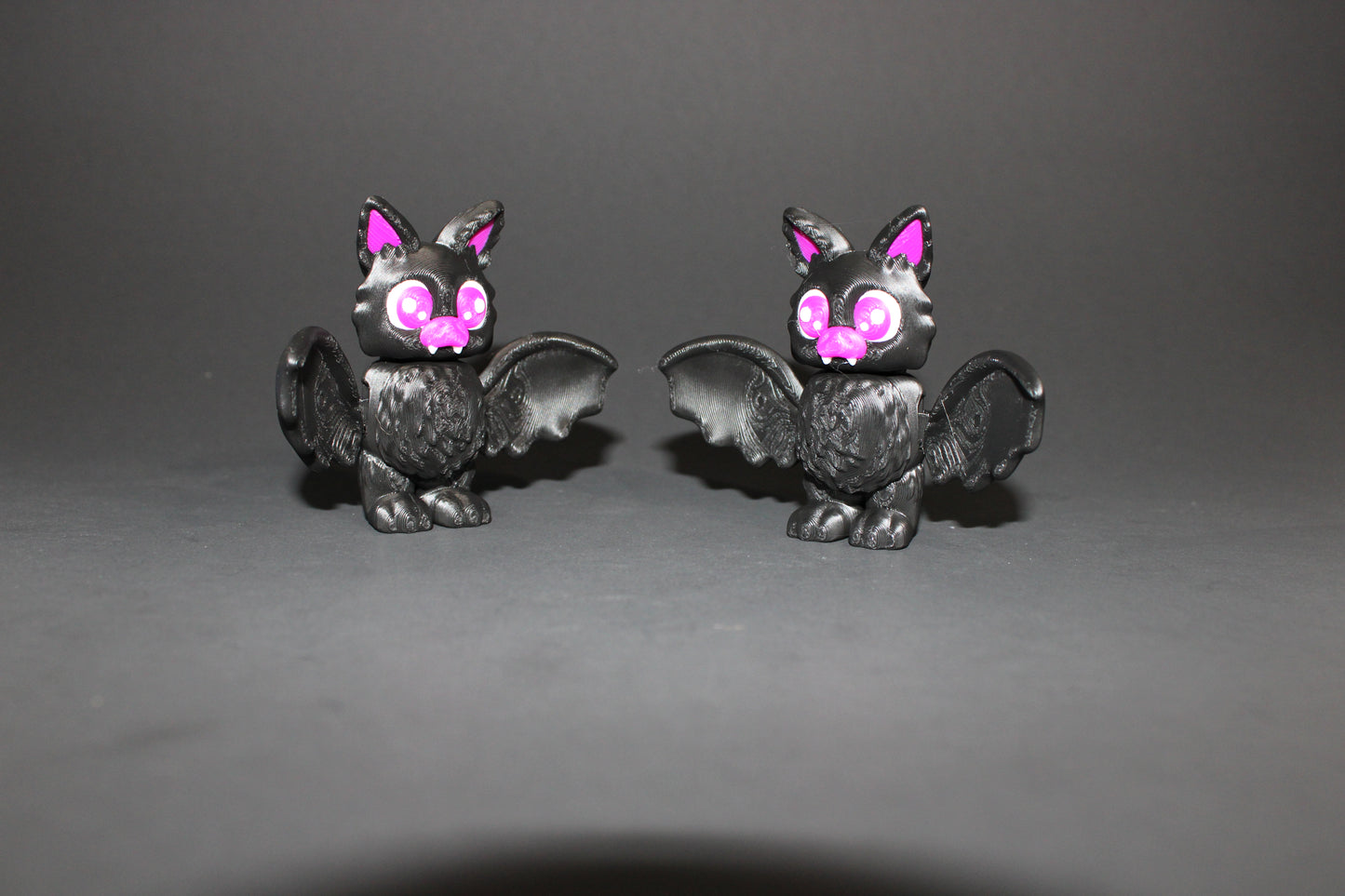 Floofy Kawaii Bat 3 inches tall- 3D Printed Articulated Flexi Fidget toy - Wonderland 3D Printing