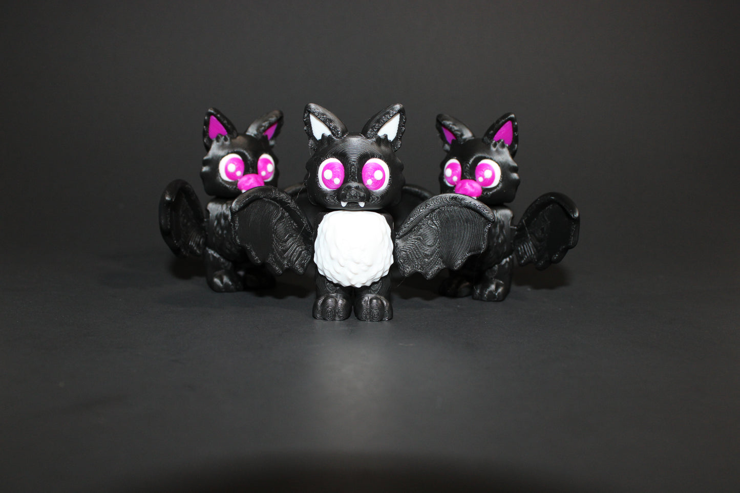 Floofy Kawaii Bat 3 inches tall- 3D Printed Articulated Flexi Fidget toy - Wonderland 3D Printing