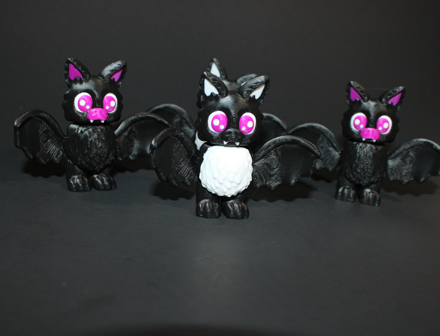 Floofy Kawaii Bat 3 inches tall- 3D Printed Articulated Flexi Fidget toy - Wonderland 3D Printing