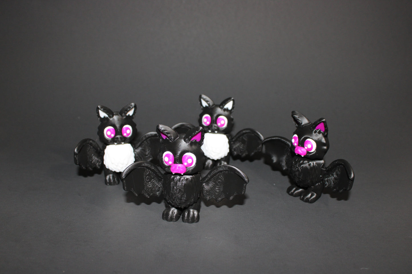 Floofy Kawaii Bat 3 inches tall- 3D Printed Articulated Flexi Fidget toy - Wonderland 3D Printing