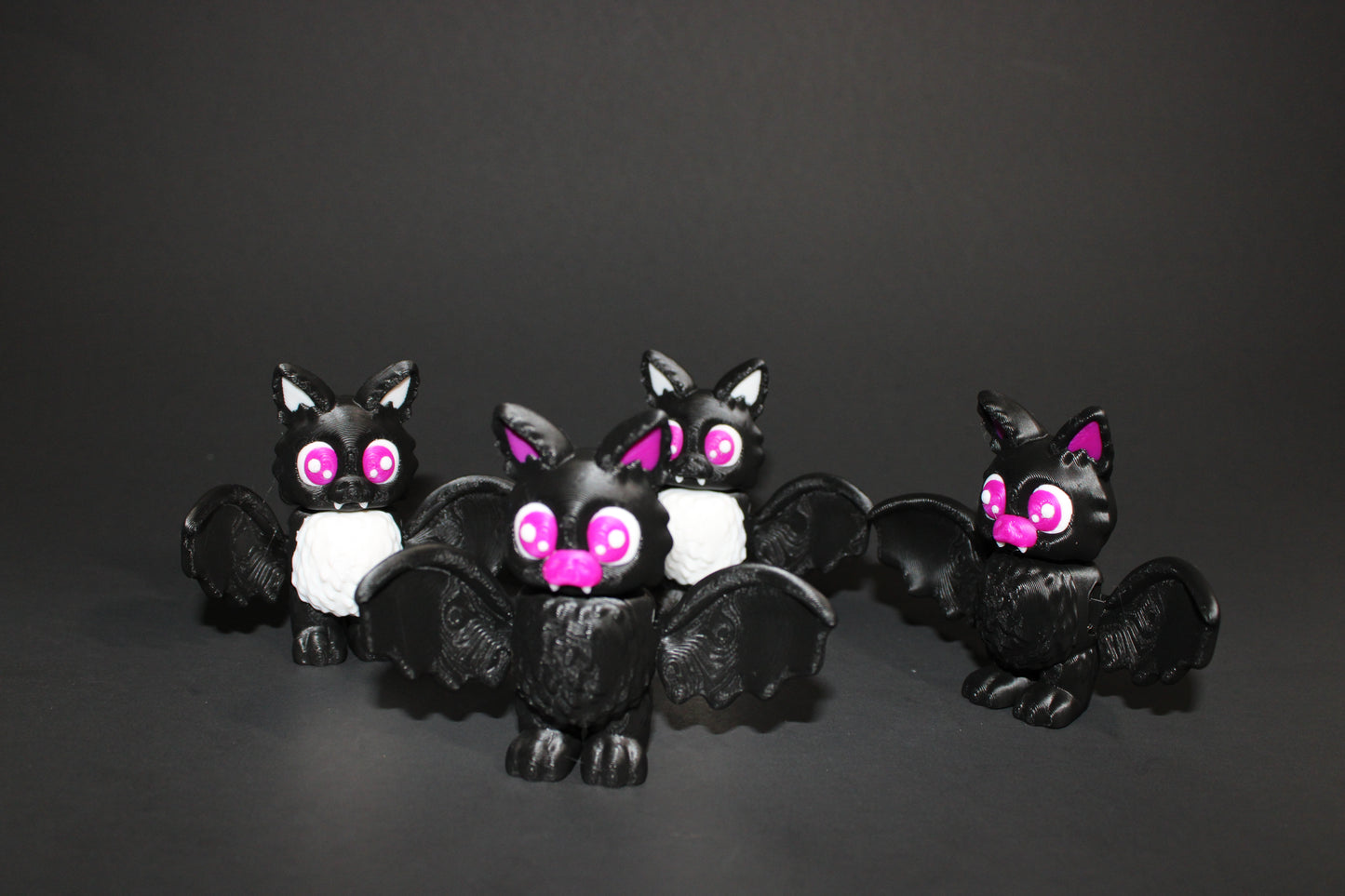Floofy Kawaii Bat 3 inches tall- 3D Printed Articulated Flexi Fidget toy - Wonderland 3D Printing
