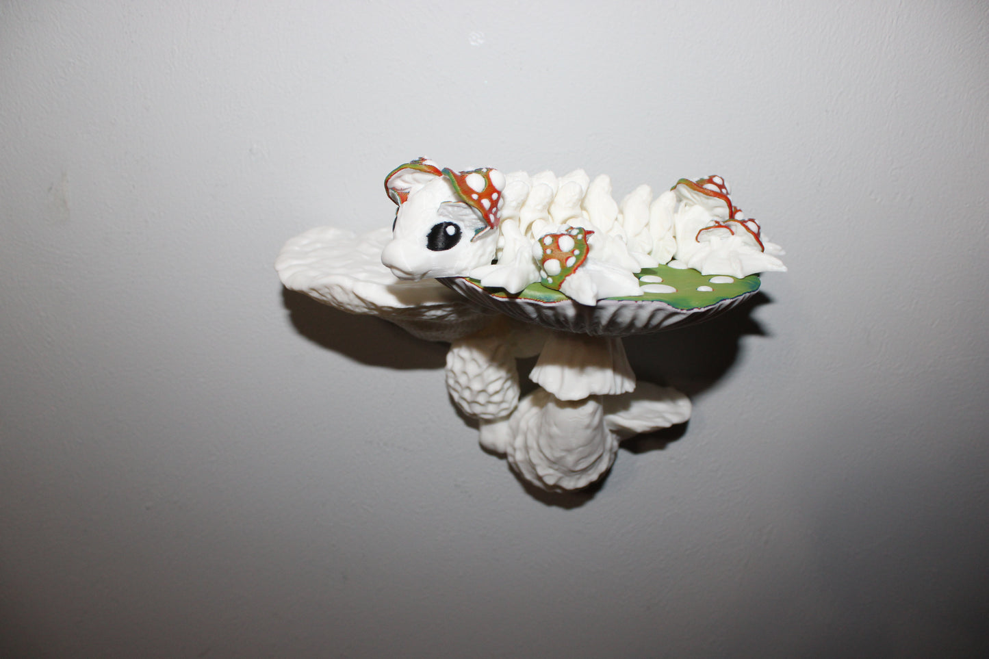 Mini Mushroom Dragon with Mushroom Shelf Options-3D Printed Articulated Fidget Toy