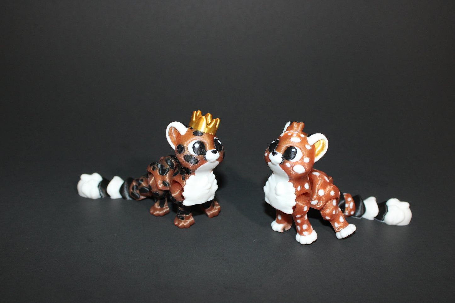 2 Cheetahs with Acacia Tree-Articulated Flexi Fidget Full Color 3D Printed Toy-3 inches tall - Wonderland 3D Printing