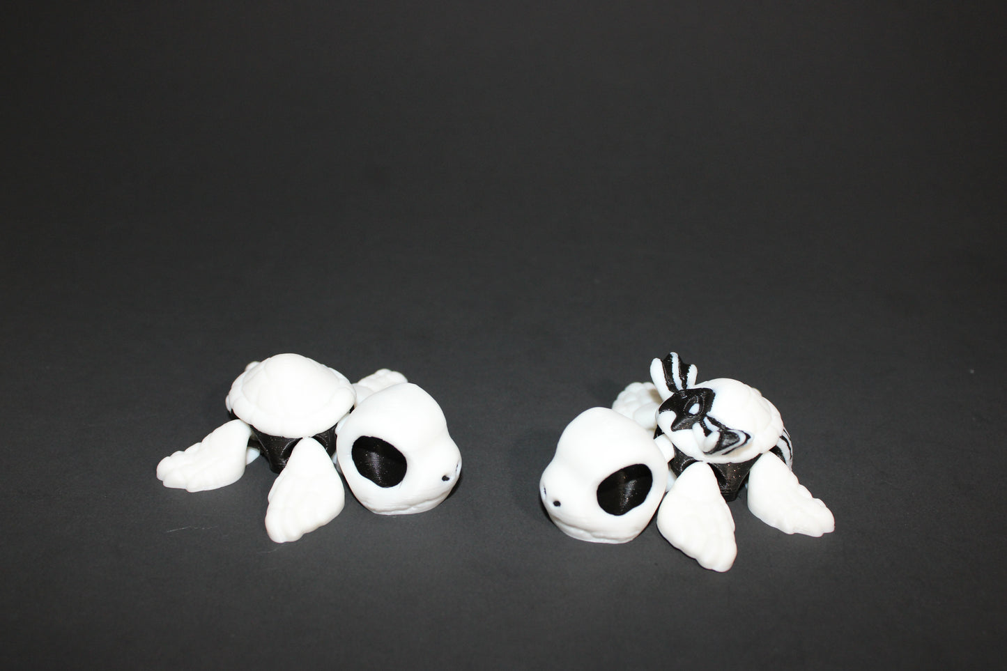 Halloween Turtles - 3D Printed Articulated Flexi Fidget Figurine: 3D Printed Fidget Toy - Wonderland 3D Printing