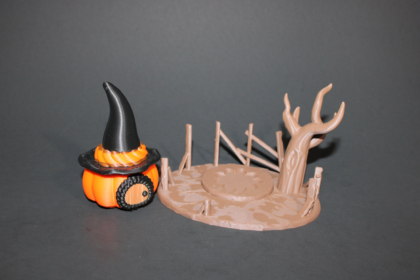 Pumpkin Hut Comes with 1 Mini Halloween themed-3.5 inches tall by 5 inches Wide-Full Color 3D Printed - Wonderland 3D Printing