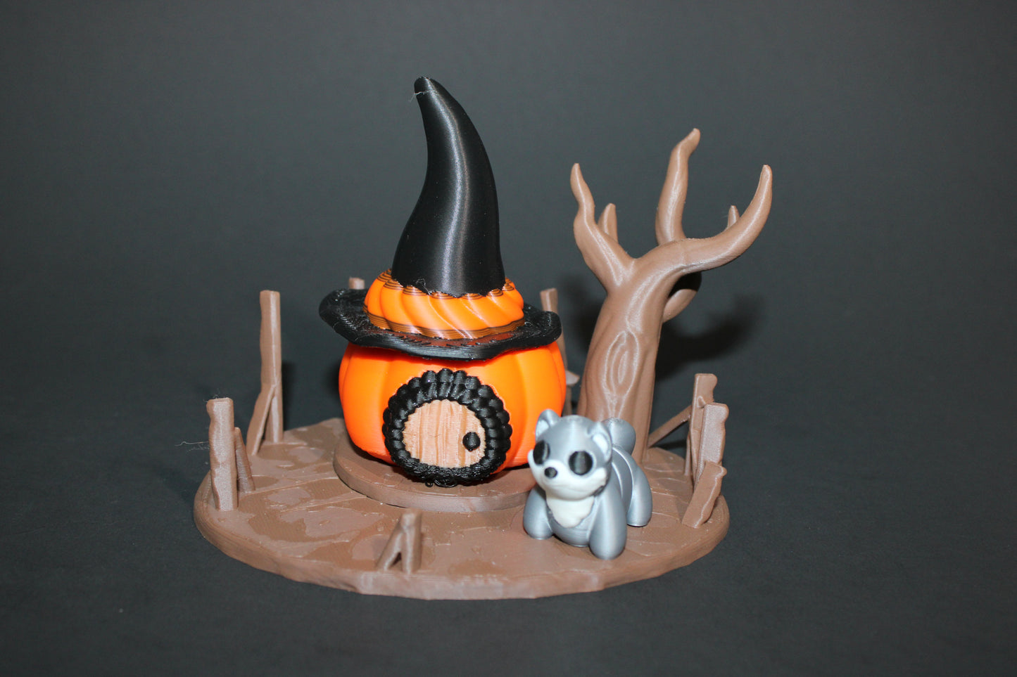 Pumpkin Hut Comes with 1 Mini Halloween themed-3.5 inches tall by 5 inches Wide-Full Color 3D Printed - Wonderland 3D Printing