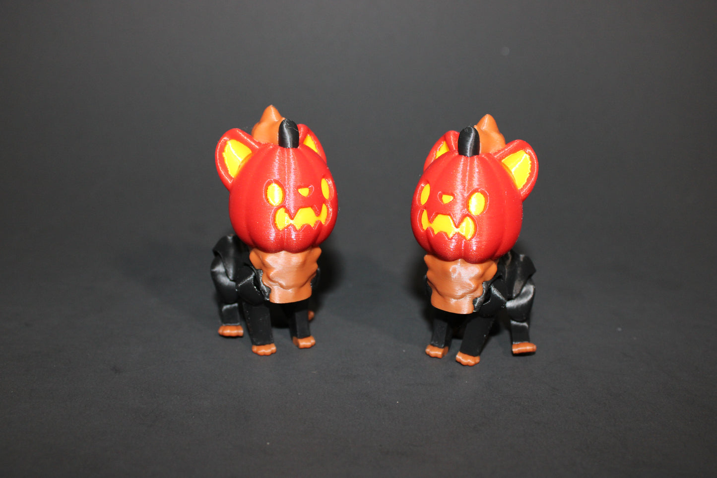 2 Pumpkin Howlers-Articulated Flexi Fidget Full Color 3D Printed Toy-2.5 inches tall - Wonderland 3D Printing