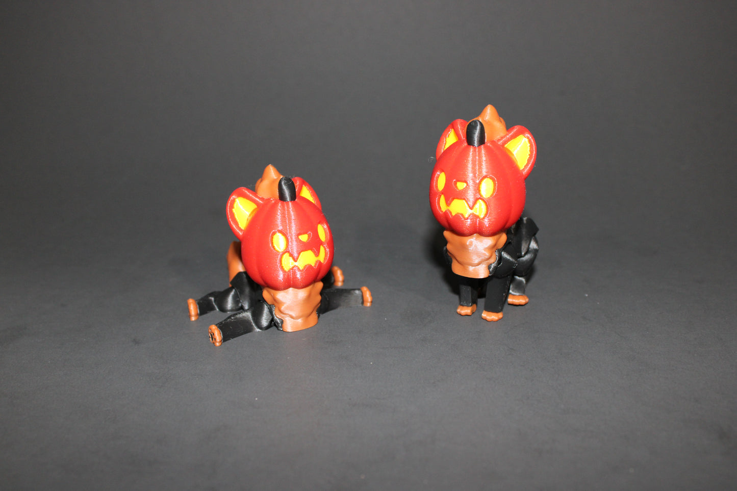 2 Pumpkin Howlers-Articulated Flexi Fidget Full Color 3D Printed Toy-2.5 inches tall - Wonderland 3D Printing