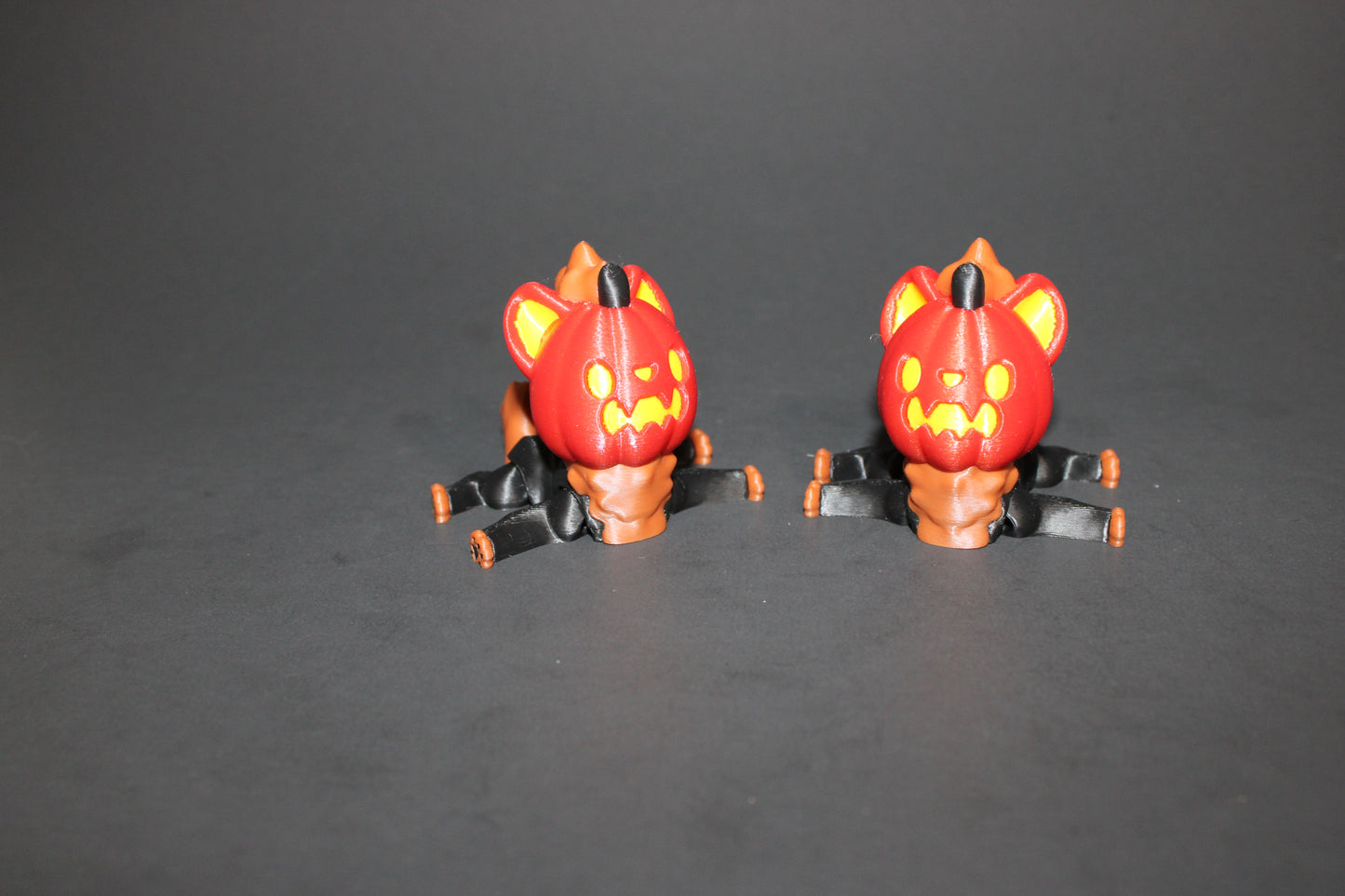 2 Pumpkin Howlers-Articulated Flexi Fidget Full Color 3D Printed Toy-2.5 inches tall - Wonderland 3D Printing