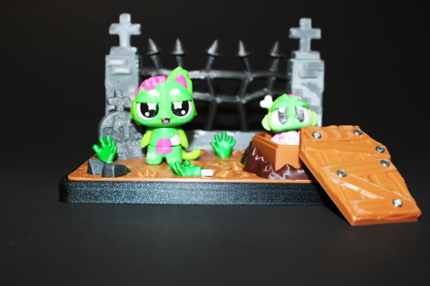 3D Printed Flexi Zombie with Zombie Kitty in Graveyard-Brain Included - Wonderland 3D Printing